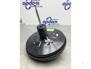 Gebruikte Rembekrachtiger Skoda Kodiaq 1.5 TSI 150 ACT 16V Prijs € 150,00 Margeregeling aangeboden door Gebr Opdam B.V.