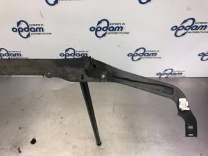 Gebruikte Slotplaat voor Citroen C4 Grand Picasso (UA) 1.6 16V VTi Prijs € 75,00 Margeregeling aangeboden door Gebr Opdam B.V.