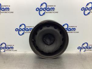 Gebruikte Velg Fiat Stilo (192A/B) Prijs € 25,00 Margeregeling aangeboden door Gebr Opdam B.V.