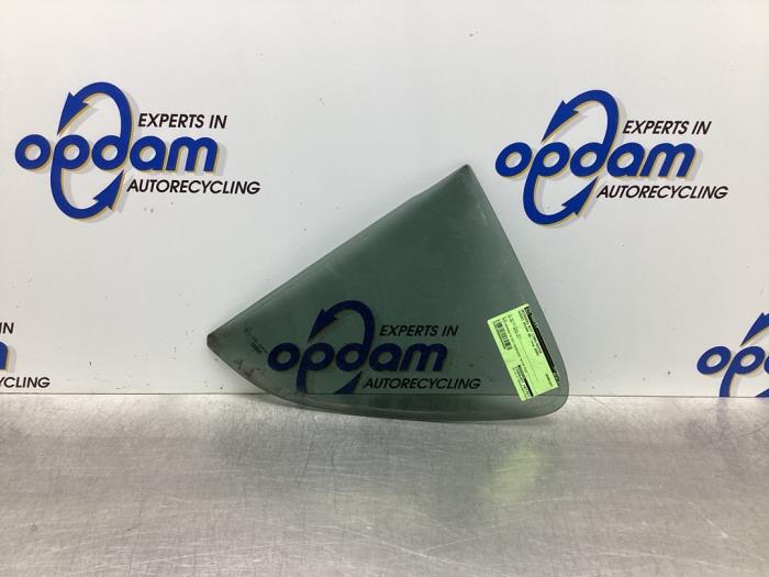 Sidofönster, vänster bak från en Suzuki Splash 1.2 16V 2009