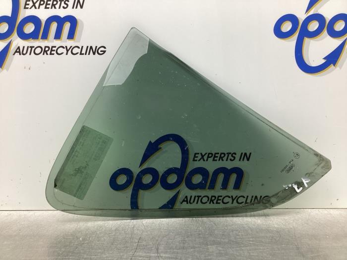 Sidofönster, vänster bak från en Suzuki Splash 1.2 16V 2009