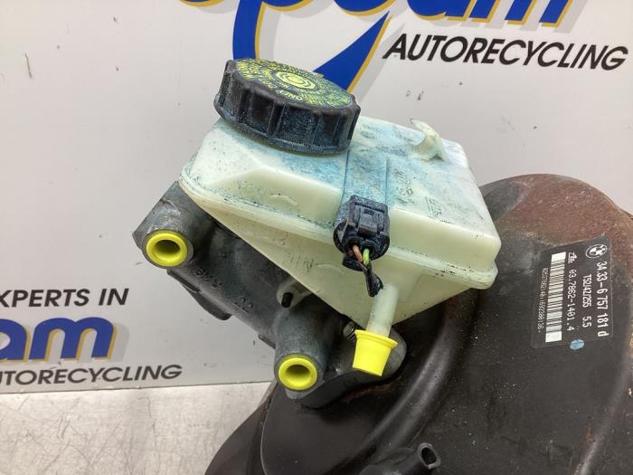 Bromsservo från en MINI Mini One/Cooper (R50) 1.6 16V Cooper 2003