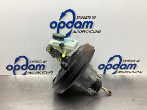 Gebruikte Rembekrachtiger BMW Mini One/Cooper (R50) 1.6 16V Cooper Prijs € 75,00 Margeregeling aangeboden door Gebr Opdam B.V.