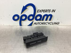 Gebruikte Airbag controle lampje Seat Ibiza ST (6J8) 1.0 EcoTSI 12V Prijs € 25,00 Margeregeling aangeboden door Gebr Opdam B.V.