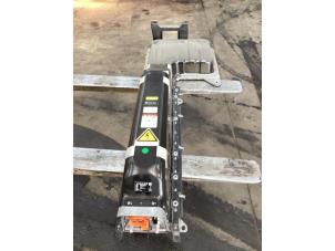 Używane Akumulator (Hybryda) Lynk &amp; Co 01 1.5 PHEV Cena € 750,00 Procedura marży oferowane przez Gebr Opdam B.V.