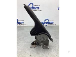 Begagnade Parkeringsbromsspak Suzuki Ignis (MF) 1.2 Dual Jet 16V Pris € 40,00 Marginaltabell erbjuds av Gebr Opdam B.V.