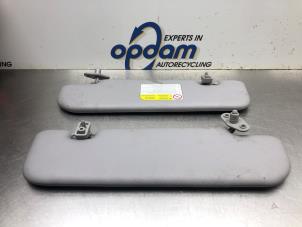 Używane Oslona przeciwsloneczna Mitsubishi Colt CZC 1.5 16V Cena € 50,00 Procedura marży oferowane przez Gebr Opdam B.V.