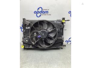 Begagnade Kylarsats Dacia Logan MCV II/Sandero Wagon (7S) 0.9 TCE 12V Pris € 325,00 Marginaltabell erbjuds av Gebr Opdam B.V.