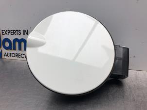 Używane Pokrywa wlewu paliwa Fiat Punto III (199) 1.3 JTD Multijet 85 16V Cena € 30,00 Procedura marży oferowane przez Gebr Opdam B.V.