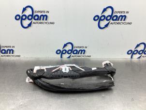 Gebruikte Airbag hemel rechts Ford Fiesta 6 (JA8) 1.0 EcoBoost 12V 125 Prijs € 75,00 Margeregeling aangeboden door Gebr Opdam B.V.