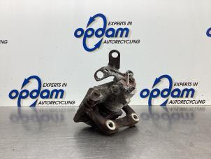 Begagnade Bakre bromsok, vänster Skoda Octavia (1Z3) 1.6 MPI Pris € 50,00 Marginaltabell erbjuds av Gebr Opdam B.V.