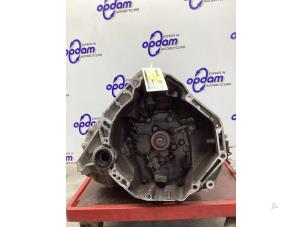 Begagnade Växellåda Renault Twingo III (AH) 0.9 Energy TCE 90 12V Pris € 350,00 Marginaltabell erbjuds av Gebr Opdam B.V.