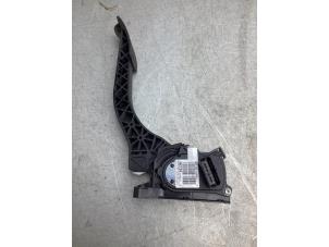 Używane Czujnik polozenia pedalu gazu Peugeot 308 SW (L4/L9/LC/LJ/LR) 1.6 BlueHDi 120 Cena € 25,00 Procedura marży oferowane przez Gebr Opdam B.V.