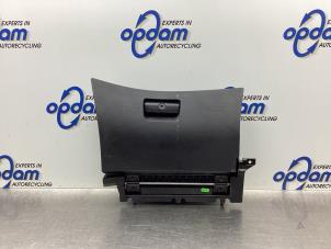 Gebruikte Dashboardkastje BMW 3 serie Touring (E46/3) 316i 16V Prijs € 40,00 Margeregeling aangeboden door Gebr Opdam B.V.