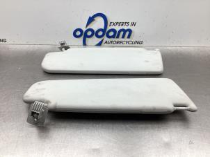 Gebruikte Zonneklep Volkswagen Polo III (6N2) 1.4 16V 75 Prijs € 35,00 Margeregeling aangeboden door Gebr Opdam B.V.