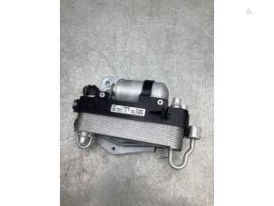 Begagnade Kondensor, luftkonditionering BMW 5 serie (G30) 520i 2.0 TwinPower Turbo 16V Pris € 125,00 Marginaltabell erbjuds av Gebr Opdam B.V.