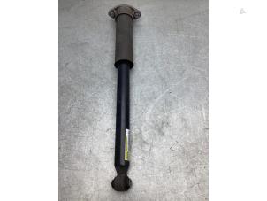 Gebruikte Schokdemper links-achter Mercedes E (R238) E-200 2.0 Turbo 16V Prijs € 120,00 Margeregeling aangeboden door Gebr Opdam B.V.