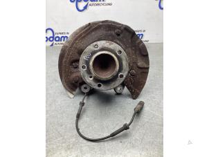 Gebruikte Fusee rechts-voor BMW 1 serie (E81) 118i 16V Prijs € 60,00 Margeregeling aangeboden door Gebr Opdam B.V.