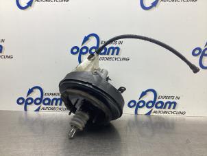 Używane Wspomaganie hamulców Citroen C4 Grand Picasso (UA) 1.6 HDiF 16V 110 Cena € 150,00 Procedura marży oferowane przez Gebr Opdam B.V.