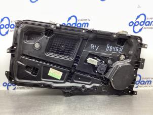 Begagnade Fönstermekanism, 2-dörrars, höger fram Ford Fiesta 5 (JD/JH) 1.3 Pris € 100,00 Marginaltabell erbjuds av Gebr Opdam B.V.