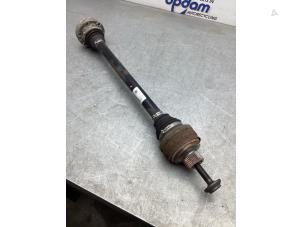 Begagnade Drivaxel, vänster bak Audi SQ5 (FYB/FYG) 3.0 TFSI V6 24V Pris € 175,00 Marginaltabell erbjuds av Gebr Opdam B.V.