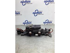 Begagnade Luftpump (fjädring) Audi SQ5 (FYB/FYG) 3.0 TFSI V6 24V Pris € 750,00 Marginaltabell erbjuds av Gebr Opdam B.V.