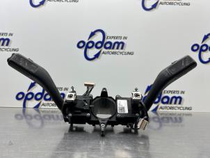 Gebruikte Combischakelaar Stuurkolom Skoda Octavia Combi (1Z5) 1.6 TDI Greenline Prijs € 75,00 Margeregeling aangeboden door Gebr Opdam B.V.