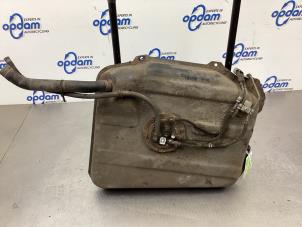 Gebruikte Tank Suzuki Alto (RF410) 1.1 16V Prijs € 75,00 Margeregeling aangeboden door Gebr Opdam B.V.