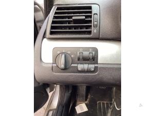 Gebruikte Schakelaar Licht BMW 3 serie Touring (E46/3) 325i 24V Prijs € 50,00 Margeregeling aangeboden door Gebr Opdam B.V.