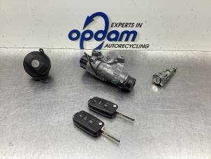 Używane Stacyjka + Kluczyk Skoda Fabia II Combi 1.2 TDI 12V Greenline Cena € 100,00 Procedura marży oferowane przez Gebr Opdam B.V.