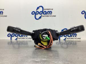 Gebruikte Combischakelaar Stuurkolom Volvo V50 (MW) 2.4 20V Prijs € 125,00 Margeregeling aangeboden door Gebr Opdam B.V.