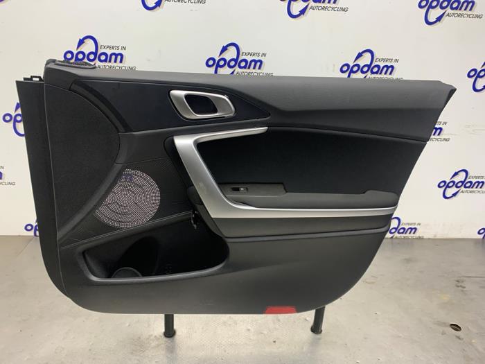 Klädsel, uppsättning (komplett) från en Kia Ceed Sportswagon (CDF) 1.5 T-GDI 16V Eco-Dynamics+ 2022