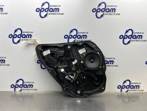 Używane Mechanizm szyby lewej tylnej wersja 4-drzwiowa Kia Ceed Sportswagon (CDF) 1.5 T-GDI 16V Eco-Dynamics+ Cena € 125,00 Procedura marży oferowane przez Gebr Opdam B.V.