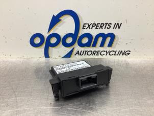 Gebruikte Gateway module Volkswagen Golf Plus (5M1/1KP) 1.6 FSI 16V Prijs € 50,00 Margeregeling aangeboden door Gebr Opdam B.V.