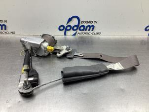 Używane Pas bezpieczenstwa lewy przód Daihatsu Cuore (L251/271/276) 1.0 12V DVVT Cena € 50,00 Procedura marży oferowane przez Gebr Opdam B.V.