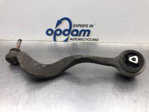 Begagnade Främre undre gaffelben, höger BMW 5 serie (E60) 520i 16V Pris € 60,00 Marginaltabell erbjuds av Gebr Opdam B.V.