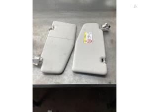 Używane Zestaw oslon przeciwslonecznych Volkswagen Caddy Cargo V (SBA/SBH) 2.0 TDI BlueMotionTechnology Cena € 72,60 Z VAT oferowane przez Gebr Opdam B.V.