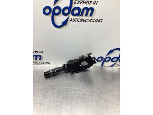 Begagnade Indikatorbrytare Kia Rio III (UB) 1.2 CVVT 16V Pris € 50,00 Marginaltabell erbjuds av Gebr Opdam B.V.