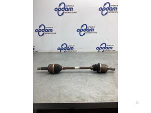 Gebruikte Aandrijfas links-voor Kia Picanto (JA) 1.0 12V Prijs € 75,00 Margeregeling aangeboden door Gebr Opdam B.V.