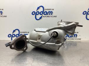 Gebruikte Katalysator Renault Clio IV Estate/Grandtour (7R) 0.9 Energy TCE 12V Prijs € 225,00 Margeregeling aangeboden door Gebr Opdam B.V.