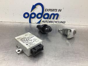 Gebruikte Slotenset Cilinder (compleet) BMW 3 serie Touring (E46/3) 325i 24V Prijs € 125,00 Margeregeling aangeboden door Gebr Opdam B.V.