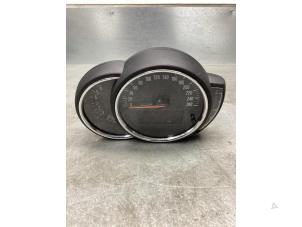 Gebruikte Kilometerteller KM Mini Mini (F55) 1.5 12V Cooper Prijs € 60,00 Margeregeling aangeboden door Gebr Opdam B.V.