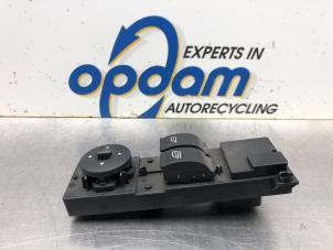 Begagnade Brytare, eldrivna fönster Ford Focus 2 Wagon 1.6 16V Pris € 50,00 Marginaltabell erbjuds av Gebr Opdam B.V.