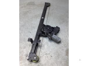 Begagnade Fönstermekanism, 2-dörrars, höger fram Fiat Ducato (250) 2.3 D 150 Multijet Pris € 84,70 Inklusive moms erbjuds av Gebr Opdam B.V.