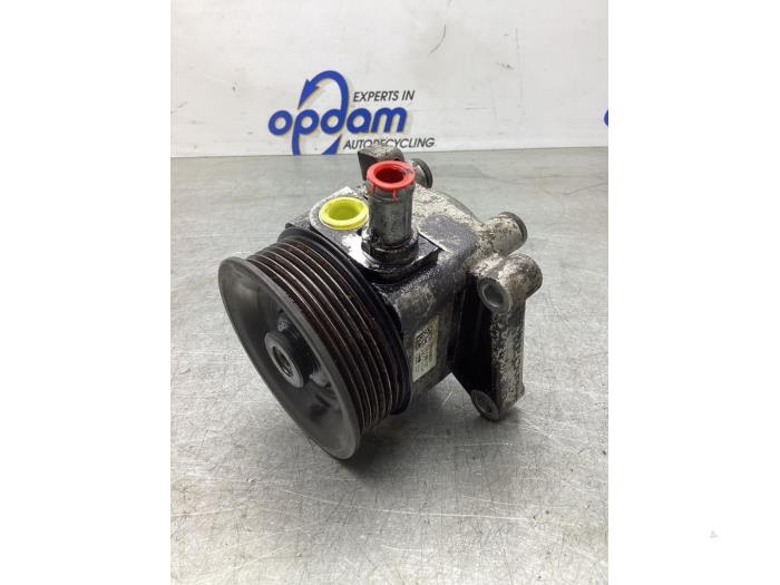 Servostyrningspump från en Fiat Ducato (250) 2.3 D 150 Multijet 2018