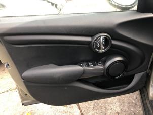 Gebruikte Elektrisch Raam Schakelaar Mini Mini (F55) 1.5 12V Cooper Prijs € 30,00 Margeregeling aangeboden door Gebr Opdam B.V.