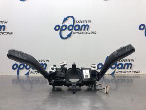 Gebruikte Combischakelaar Stuurkolom Seat Leon (1P1) 2.0 TDI 16V FR Prijs € 75,00 Margeregeling aangeboden door Gebr Opdam B.V.