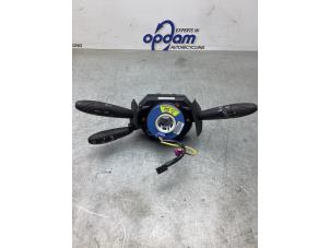 Gebruikte Combischakelaar Stuurkolom Fiat 500 (312) 0.9 TwinAir 85 Prijs € 150,00 Margeregeling aangeboden door Gebr Opdam B.V.