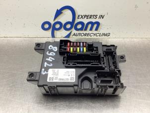 Gebruikte Zekeringkast Opel Corsa D 1.2 16V Prijs € 50,00 Margeregeling aangeboden door Gebr Opdam B.V.