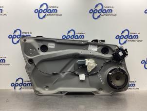 Begagnade Fönstermekanism, 2-dörrars, vänster fram Mercedes A (W169) 1.7 A-170 Pris € 75,00 Marginaltabell erbjuds av Gebr Opdam B.V.